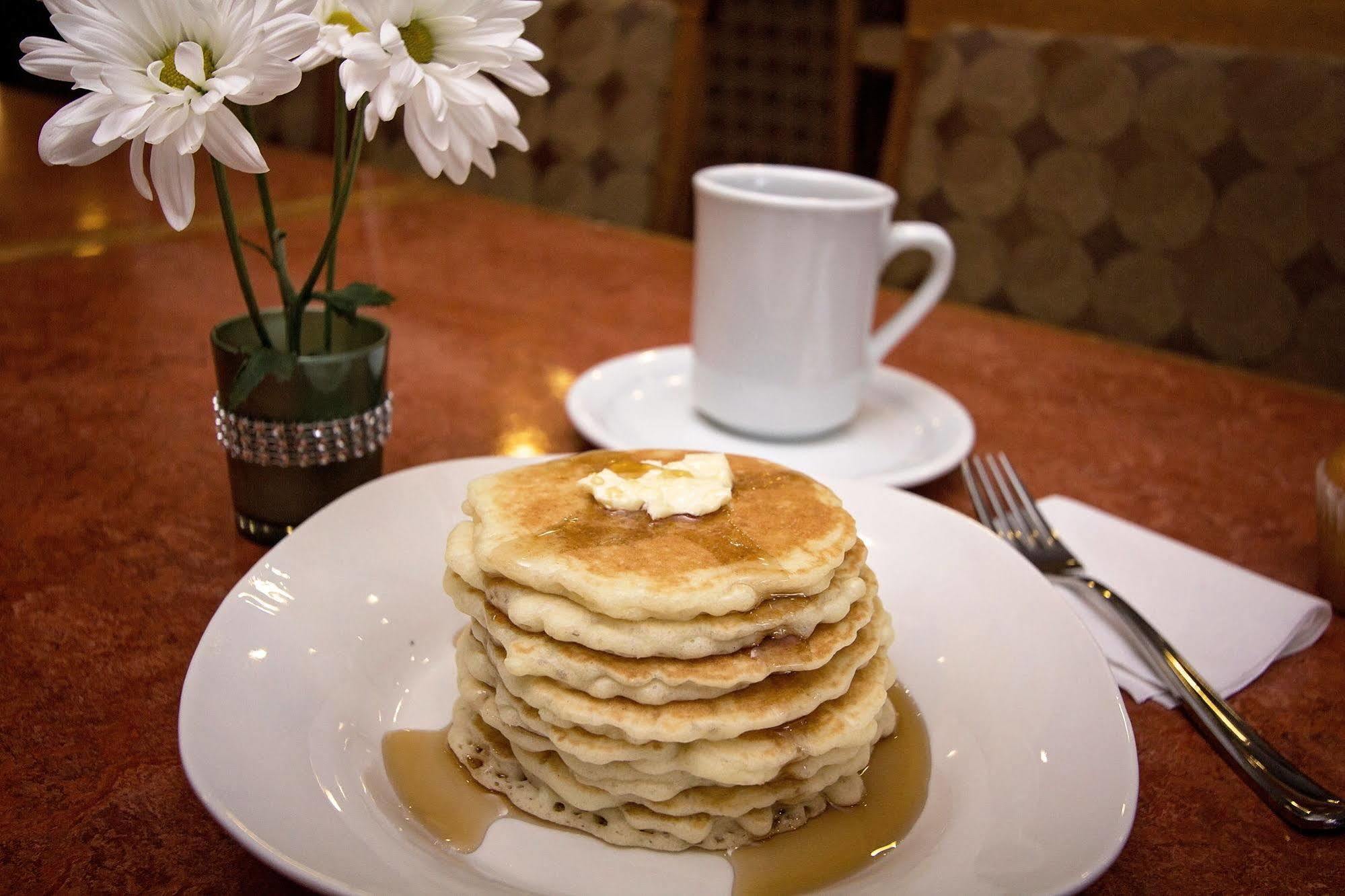 Service Plus Inns & Suites Drayton Valley Экстерьер фото