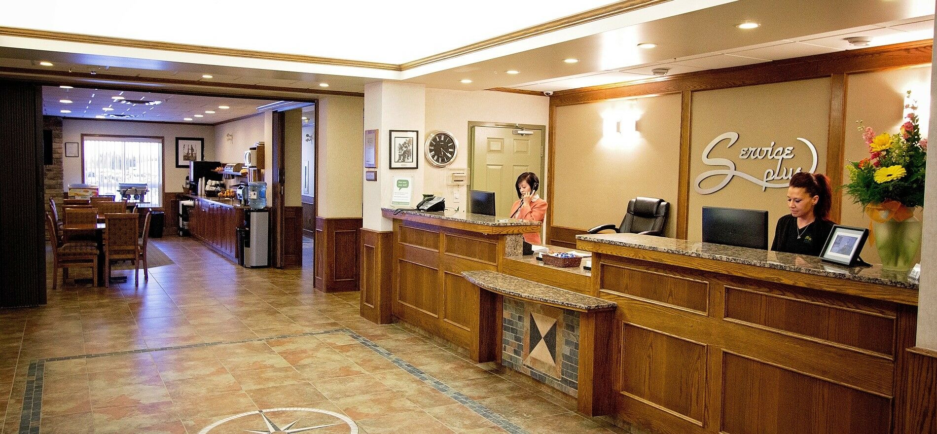 Service Plus Inns & Suites Drayton Valley Экстерьер фото